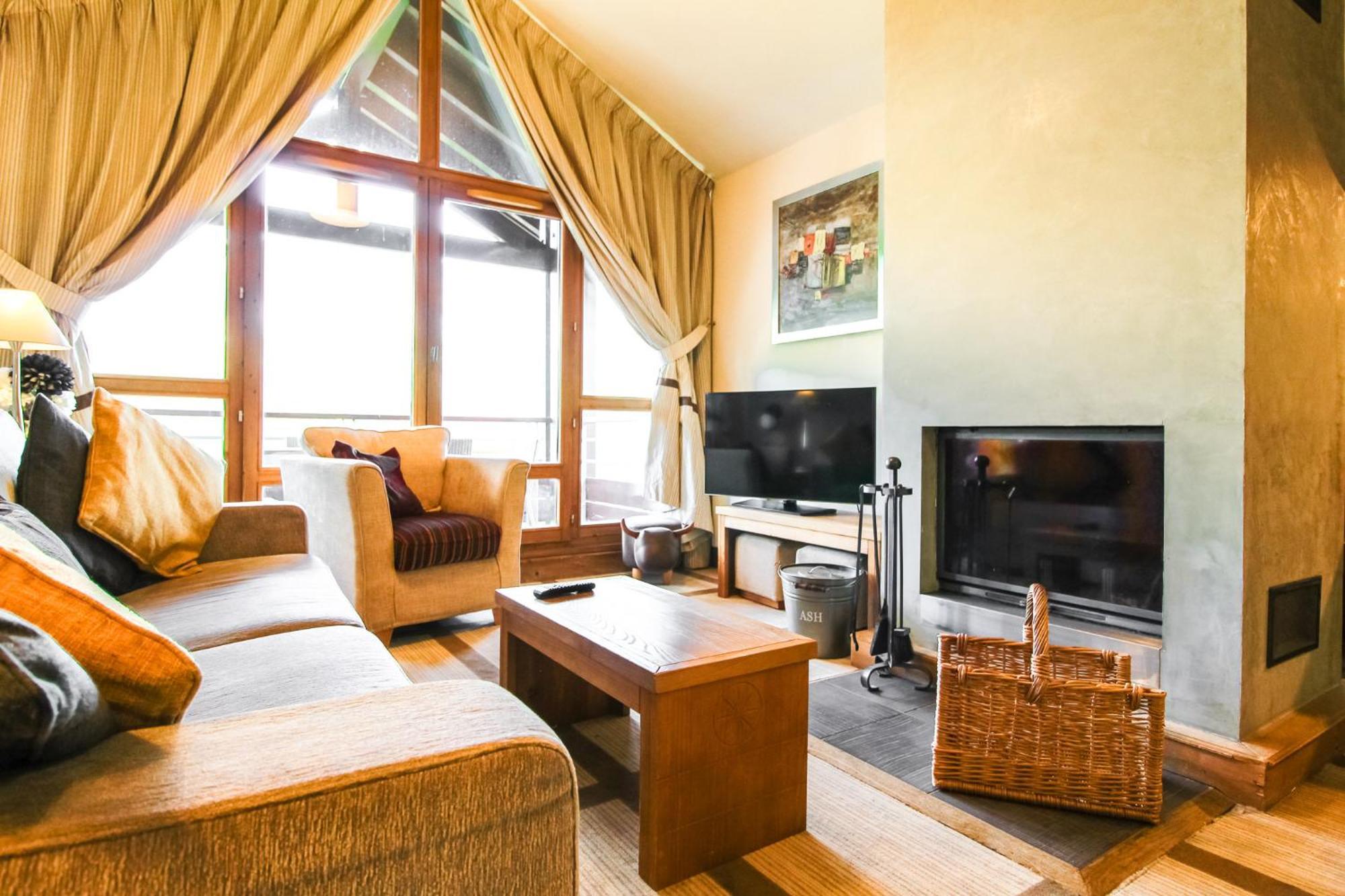 Exceptional 3 Bed Penthouse With Fireplace And Stunning Views Flaine Luaran gambar
