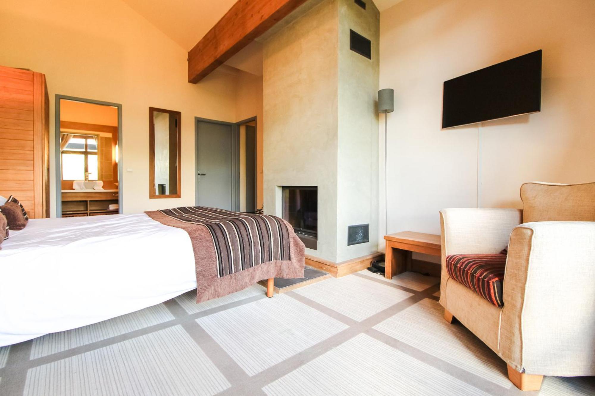 Exceptional 3 Bed Penthouse With Fireplace And Stunning Views Flaine Luaran gambar