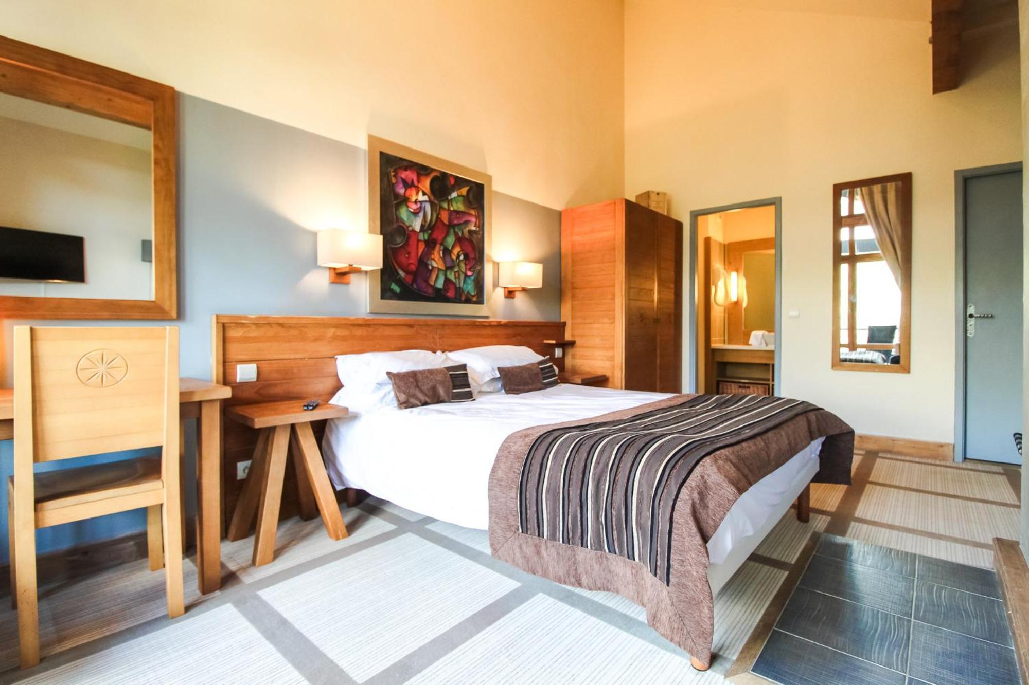 Exceptional 3 Bed Penthouse With Fireplace And Stunning Views Flaine Luaran gambar